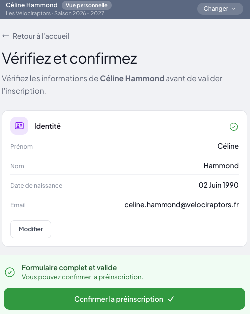 Récapitulatif « Vérifiez et confirmez » côté adhérent, avec le bandeau vert « Formulaire complet et valide » et le bouton de confirmation
